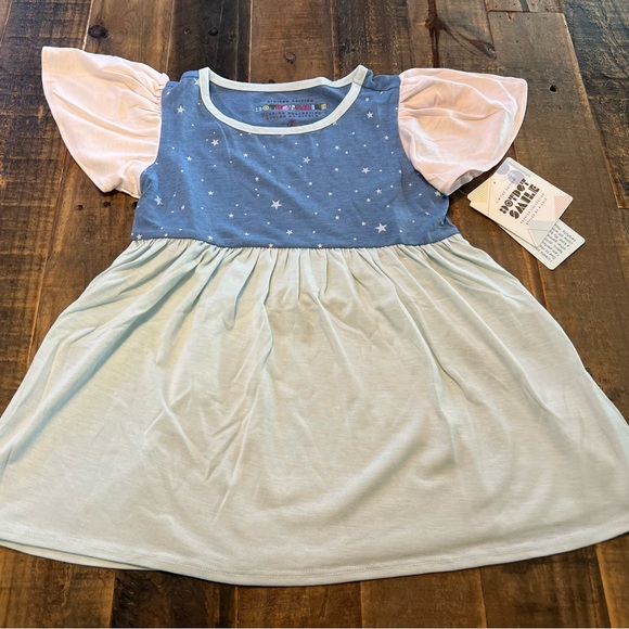 Dot Dot Smile Other - Dot Dot Smile size 8/10 Girls Starry Night Top new
